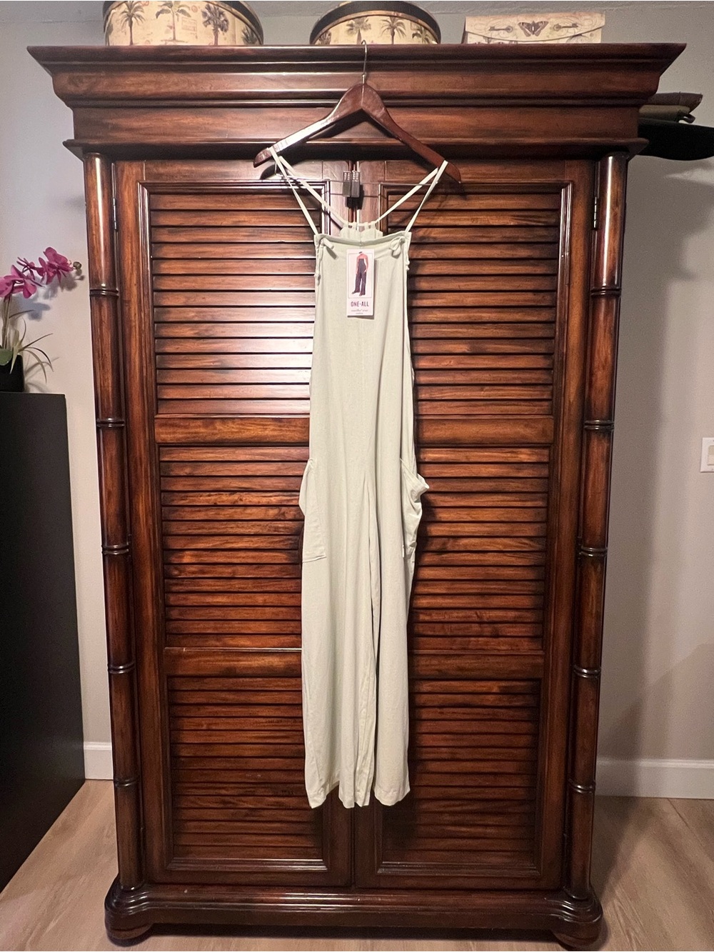 NWT Vanilla Star Sage Green‎ Linen Blend Wide Leg Jumpsuit Strappy Back Size M